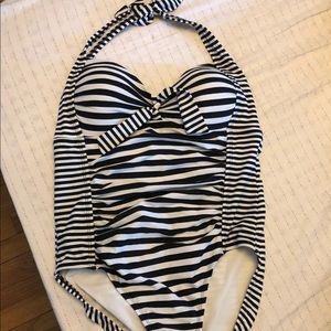 Bathing suit
